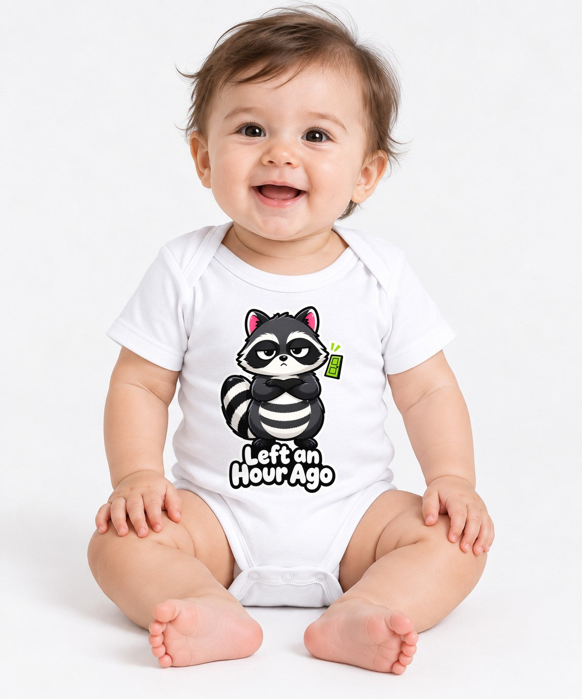 Moody Raccoon Early Leaver - White