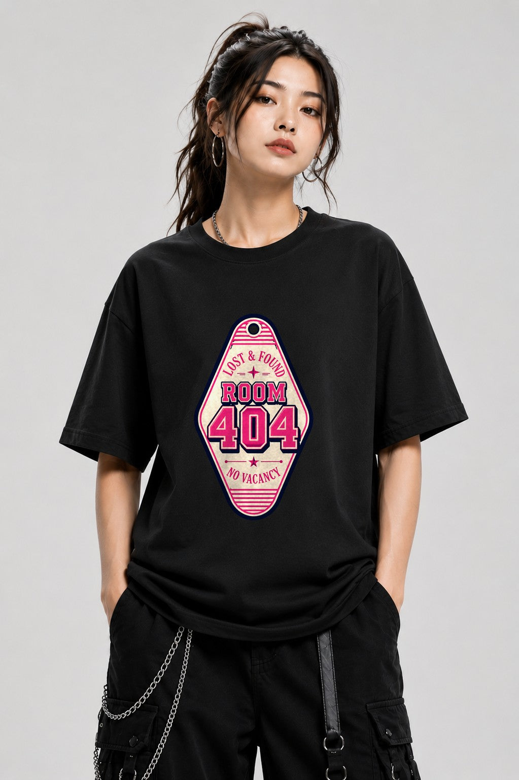 Room 404 Lost & Found Vintage Hotel Key Tag Retro Motel Tee - Black